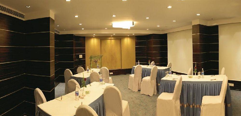 Royal Orchid Central Bangalore, Mg Road Eksteriør billede