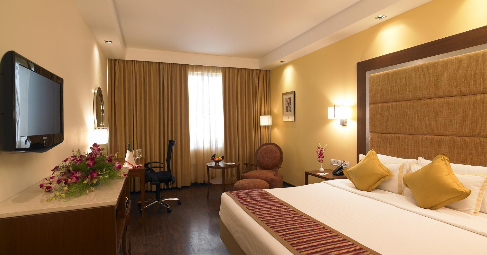 Royal Orchid Central Bangalore, Mg Road Eksteriør billede