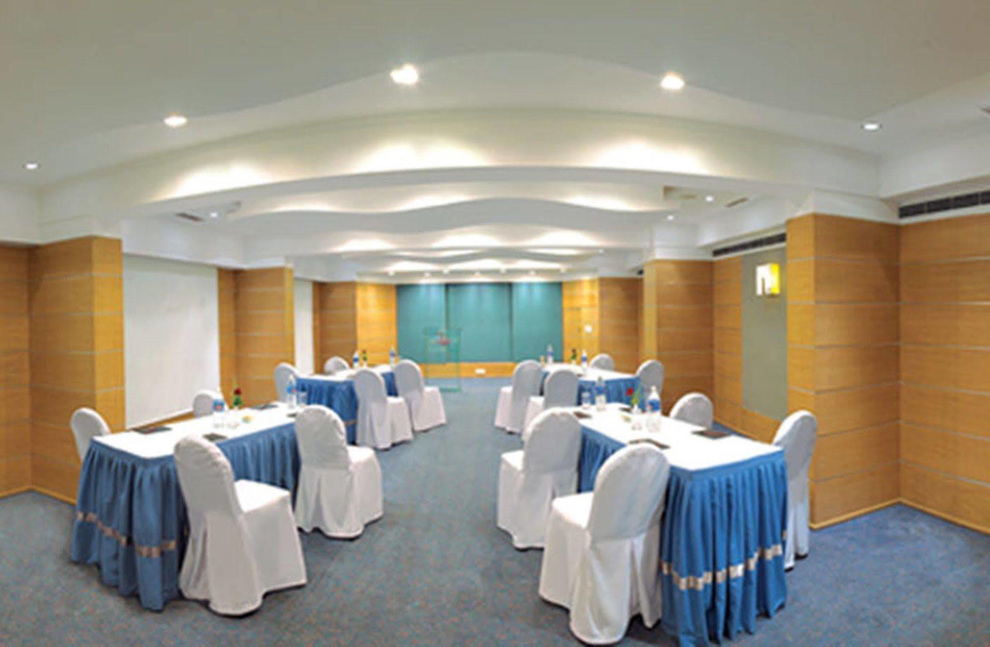 Royal Orchid Central Bangalore, Mg Road Eksteriør billede